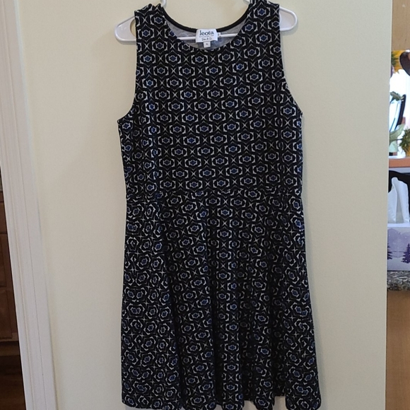 Leota us size dress in a  1L (1×) - Picture 1 of 5